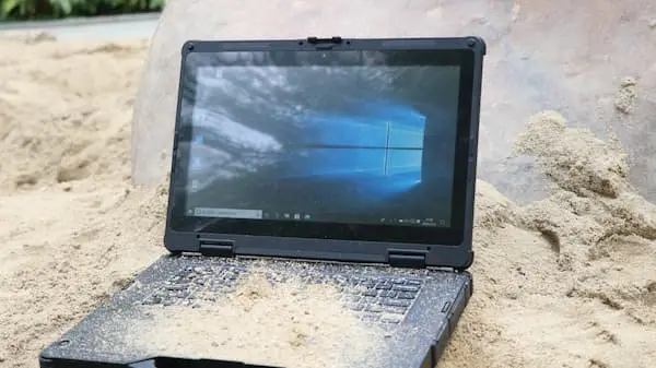 목적 공개: 까다로운 환경에서 견고한 노트북